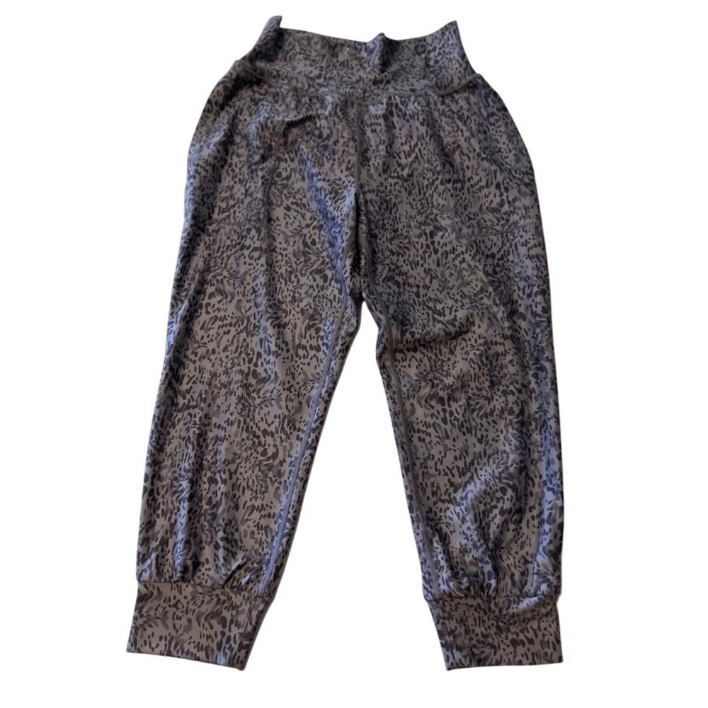 Athleta Leopard Printed Crop Joggers Lilac Yoga‎ Women's Sz Small